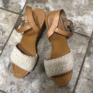 American Eagle Wedges